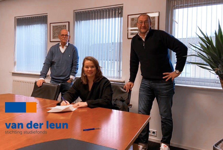 Van-der-Leun-stichting-studiefonds-logo-website-3